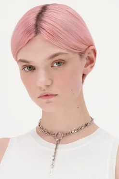 Justine Clenquet Collier Hari